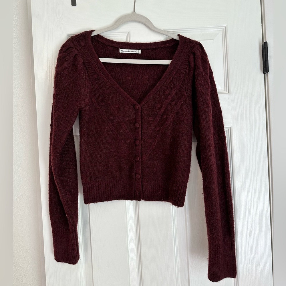 Abercrombie and Fitch deep burgundy Cardigan Sweater V-Neck Cropped